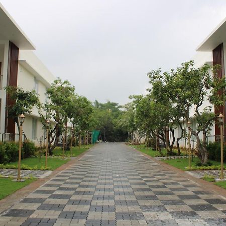 Esthell Village Resort Mahabalipuram Exterior photo