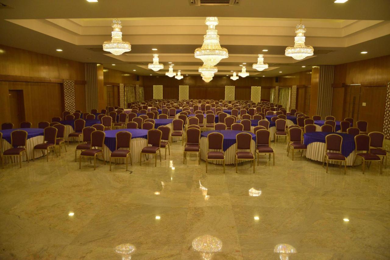Esthell Village Resort Mahabalipuram Exterior photo